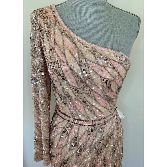 MacDuggal One Shoulder Sequin Gown Maxi in Pink/Silver Size 8 Beaded Long Sleeve - Picture 4 of 9